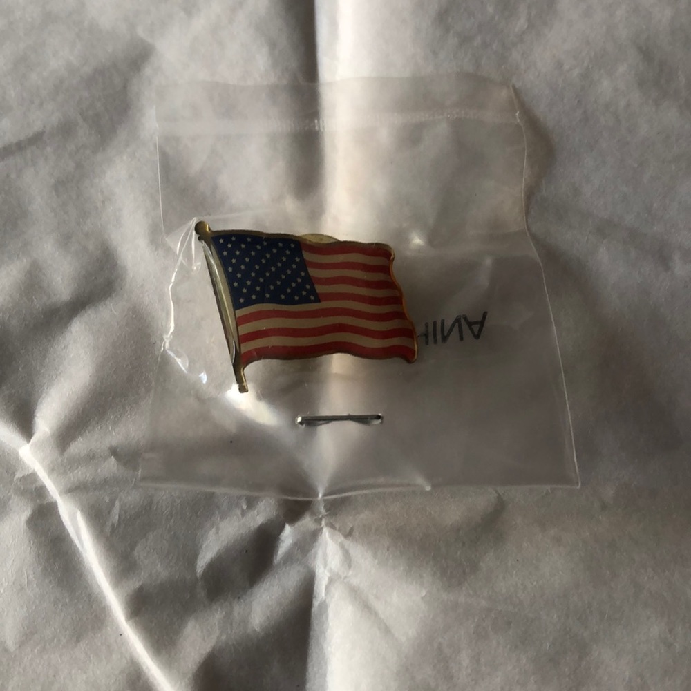 50 American flag pins